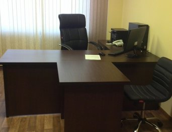 СТОЛ В КАБИНЕТ РУКОВОДИТЕЛЯ.ЛДСП 32 мм (венге) 28.000 руб. СТОЛ В КАБИНЕТ РУКОВОДИТЕЛЯ.ЛДСП 32 мм (венге) 28.000 руб.